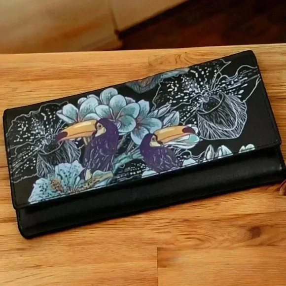 CCity Life Toucan Black Tropical Print Wallet NEW WITH TAGS 4" by 7 3/4". - Picture 3 of 3